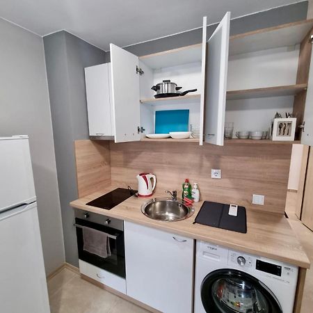Best Family Apartments & Private Parking Софія Екстер'єр фото