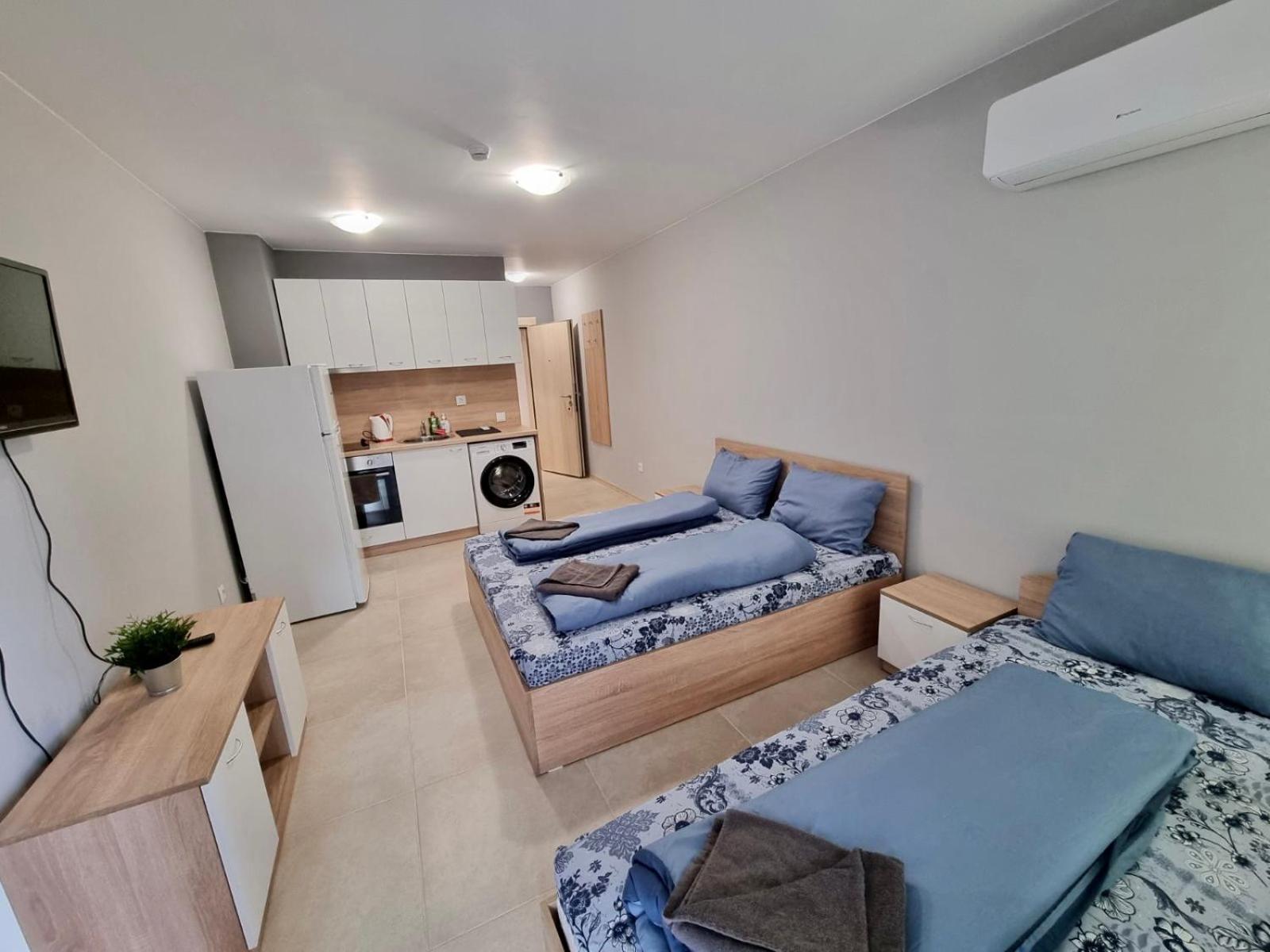 Best Family Apartments & Private Parking Софія Екстер'єр фото